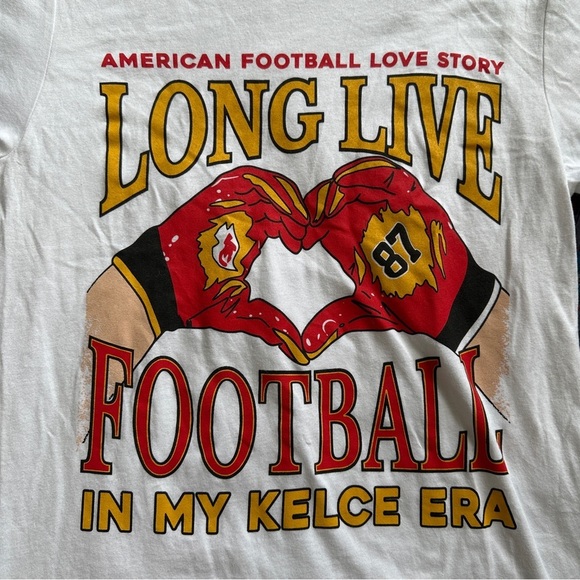 Long Live Football Swift Kelce‎ Era White Graphic T-Shirt Unisex Size XS - Picture 3 of 16